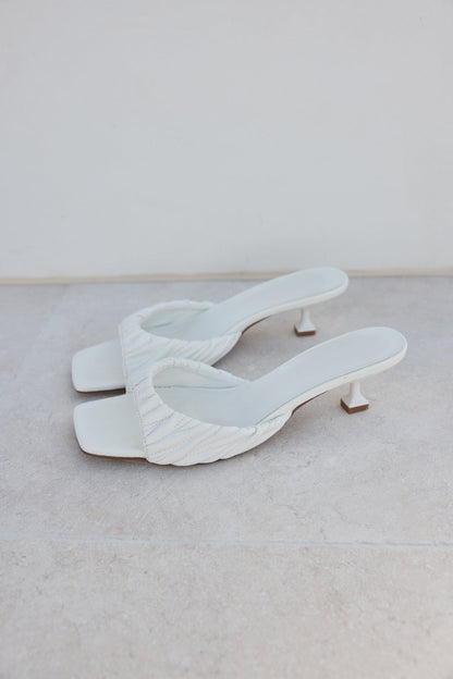 Pilar Heel - White