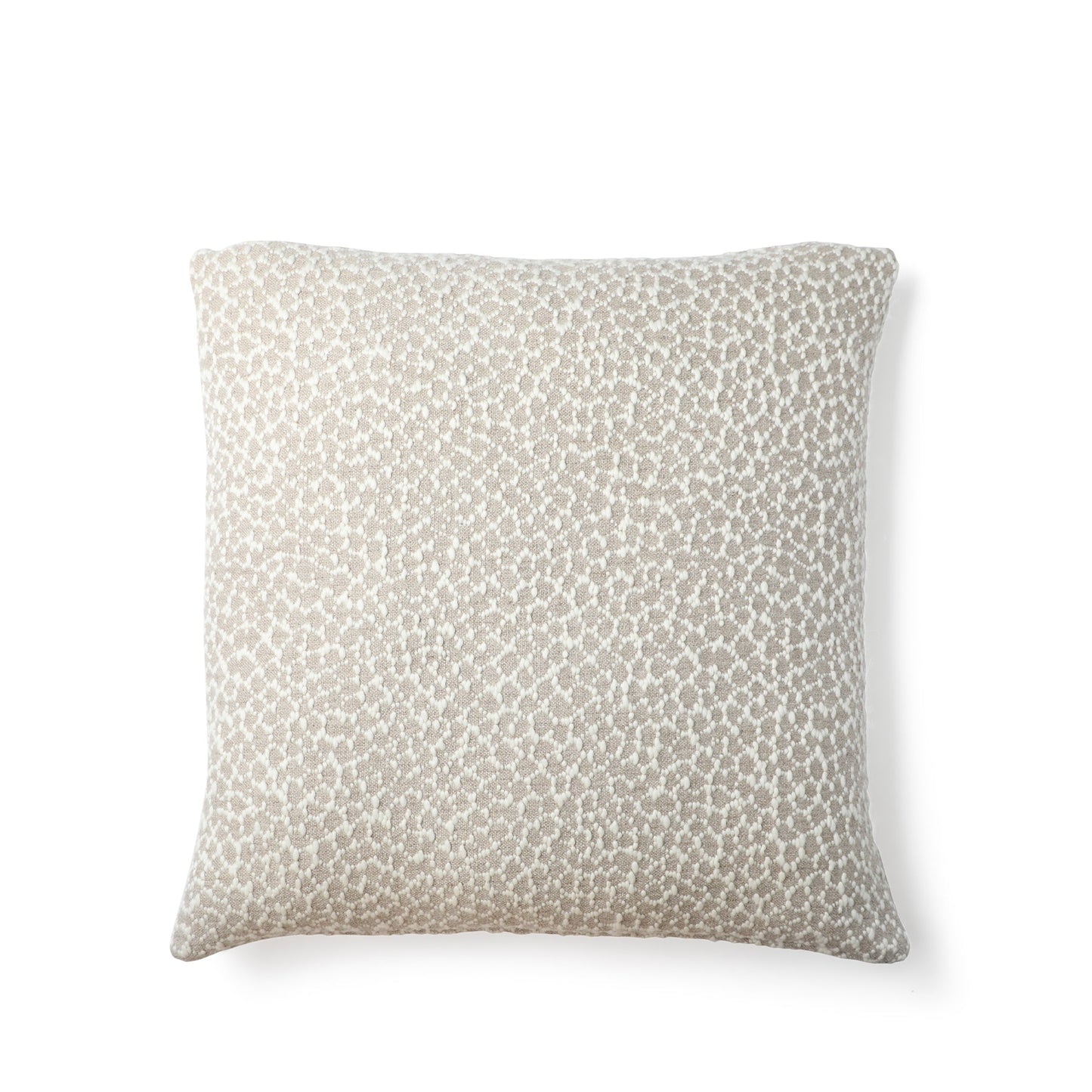 Fiona Pillow in Cloud