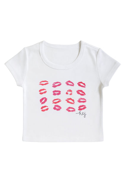 TWEEN KISSES PRINT GRAPHIC TEE
