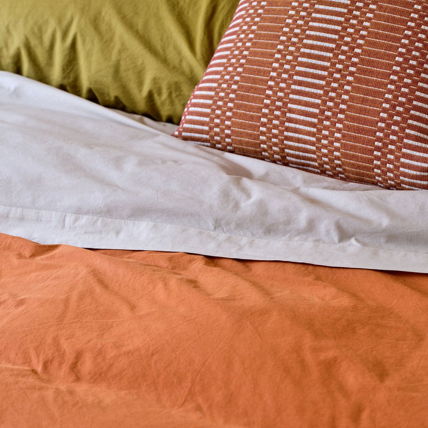 Percale Cotton Pillowcase in Plum Red (Set of 2)